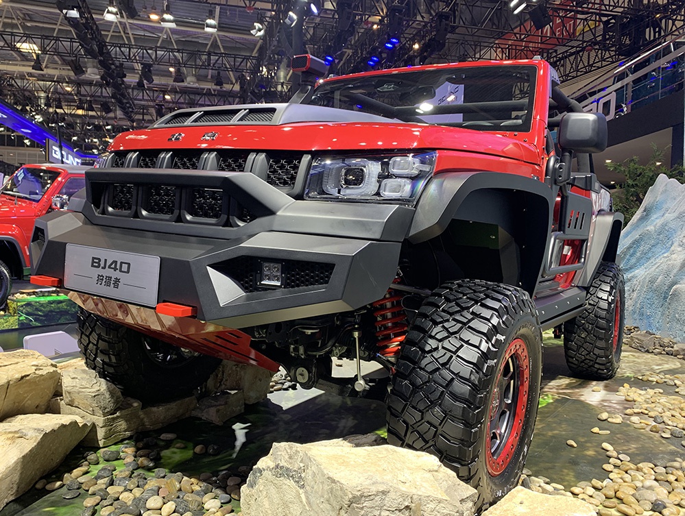 北京bj40狩猎者版亮相,外观十分霸气,2 2赛车座椅布局