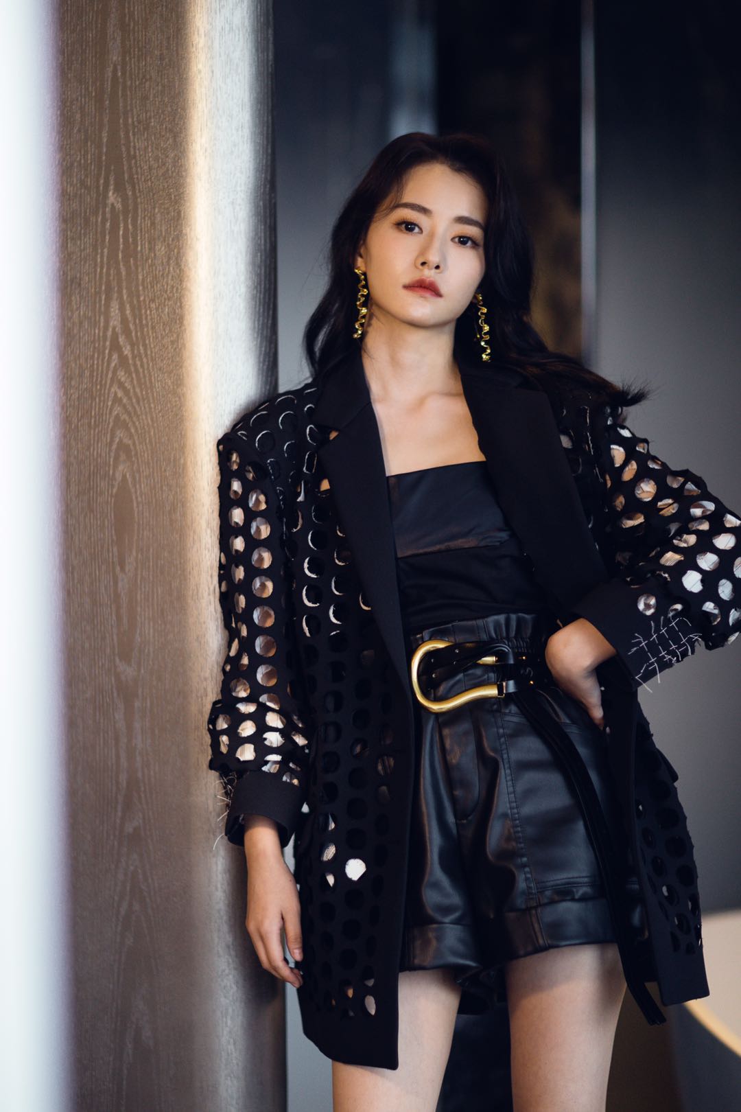 平淡无奇的黑色系,怎么穿出时尚达人的既视感,学柴碧云穿搭