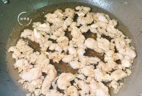 熬猪油时,切记不能只加水!加上2味,猪油更香更白,放1年不坏休闲区蓝鸢梦想 - Www.slyday.coM