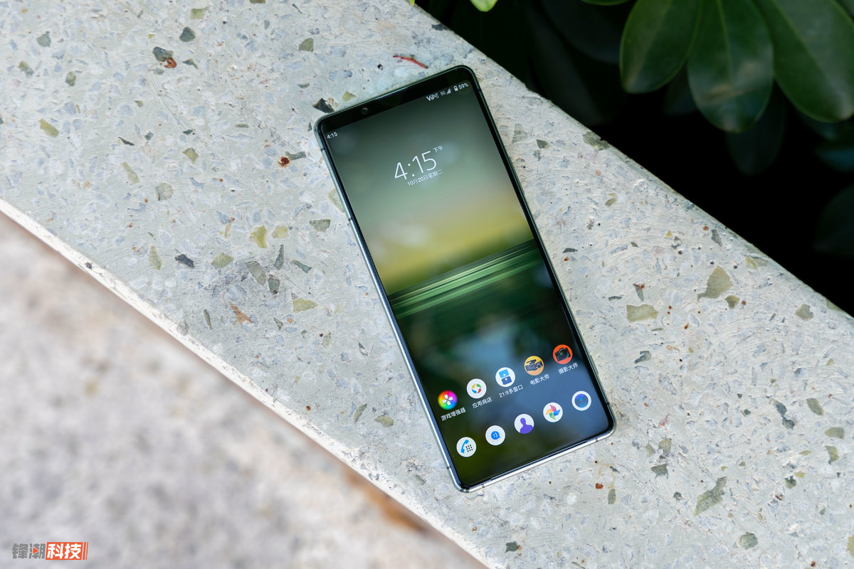 索尼xperia1ii图赏中框切平的4koled带鱼屏手机