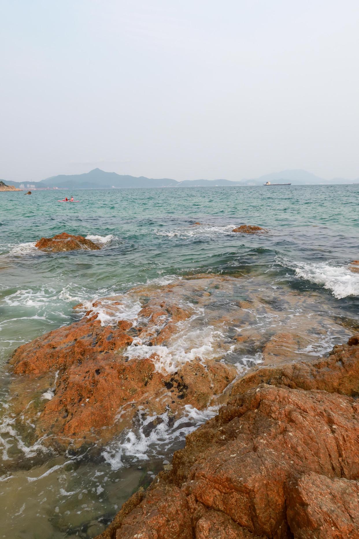 打卡深圳小众海滩,比小梅沙景美,游客稀少