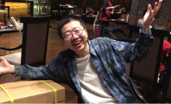 王建国是有点实在的人他没有李诞和池子那样洒脱大胆