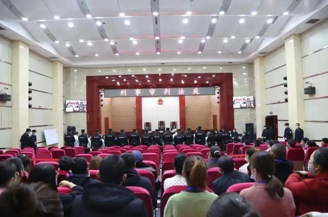 兰州黑老大排名2020_好学生成兰州最年轻老大,杀害13人,判决书长达数十(2)