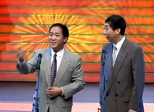 好的捧哏对演员的成功起到极大的作用,比如郭启儒之于侯宝林,李文华之