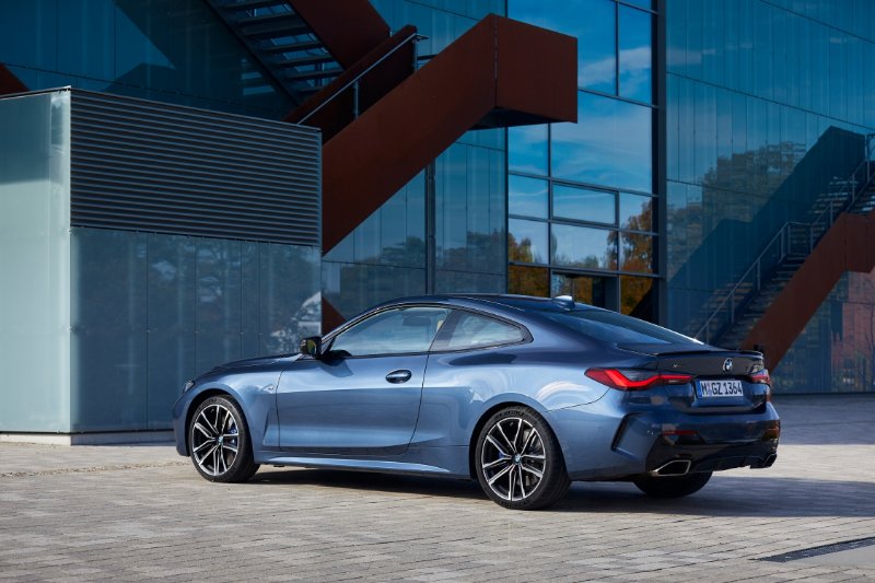 4系双门轿跑,以设计,操控和智能重新定义驾驶乐趣|轿跑车|bmw|宝马4系