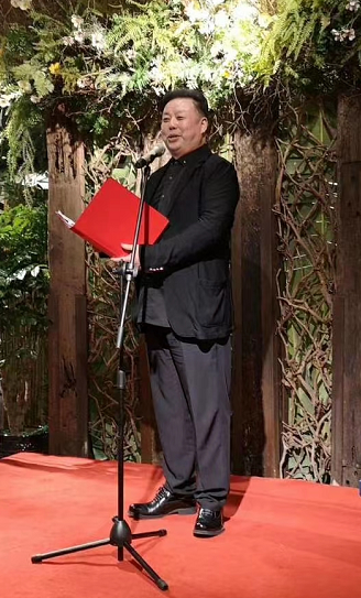 上游互动丨秋日暖阳 华章万里——著名诗人华万里诗歌朗诵会在渝举行