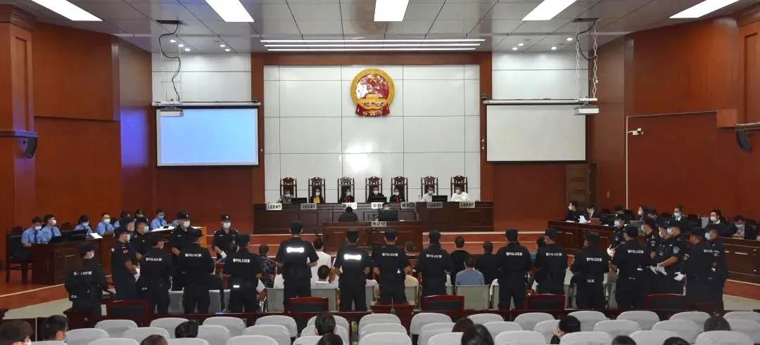 寻衅滋事聚众斗殴非法采矿石屏县一涉黑案主犯获刑25年