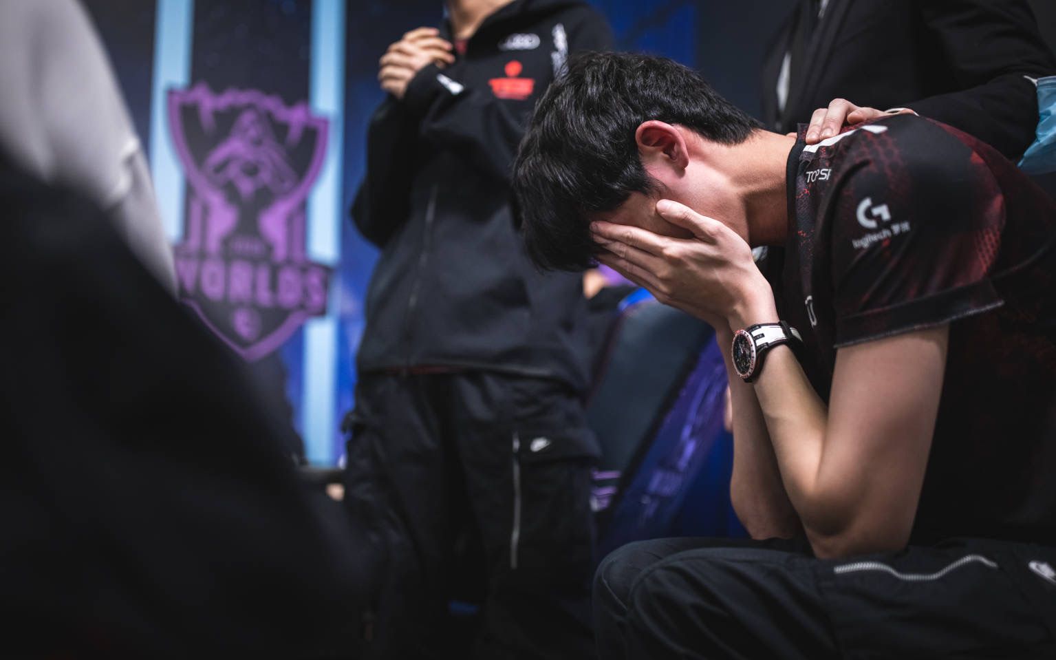 tes止步s10四强karsa泪洒现场