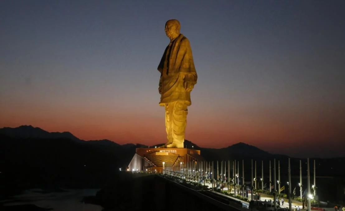 世界最大的雕像,总投22亿耗时7年,高度为自由女神像的一倍多休闲区蓝鸢梦想 - Www.slyday.coM 世界最大的雕像,总投22亿耗时7年,高度为自由女神像的一倍多休闲区蓝鸢梦想 - Www.slyday.coM