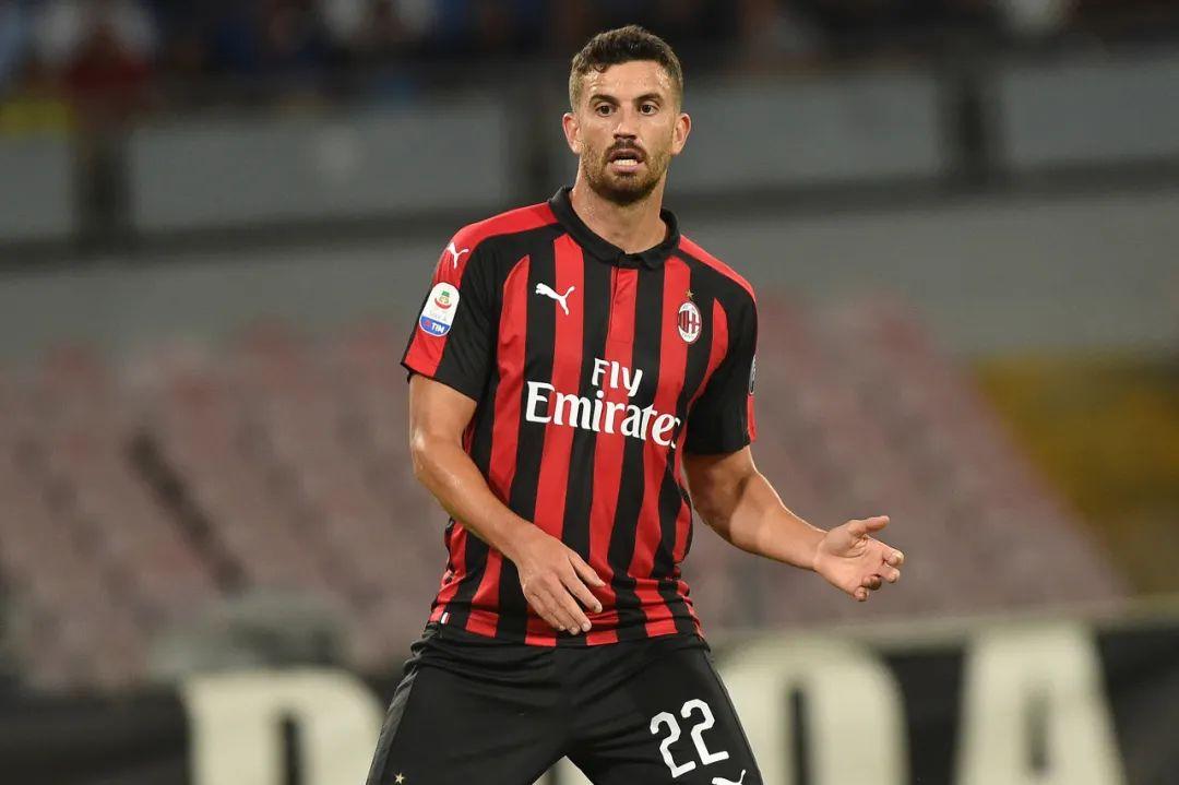 米兰新目标!21岁日本中卫,标价2500万,30老将或成添头