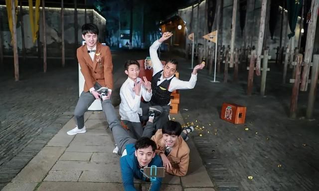 高能少年要合体?董子健,王俊凯,刘昊然新综艺《长大成人》