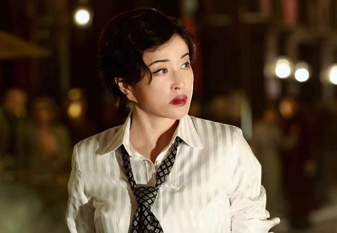 宁静坦言:洗了脸大家都是黄脸婆|冻龄|黄脸婆|刘晓庆_新浪新闻