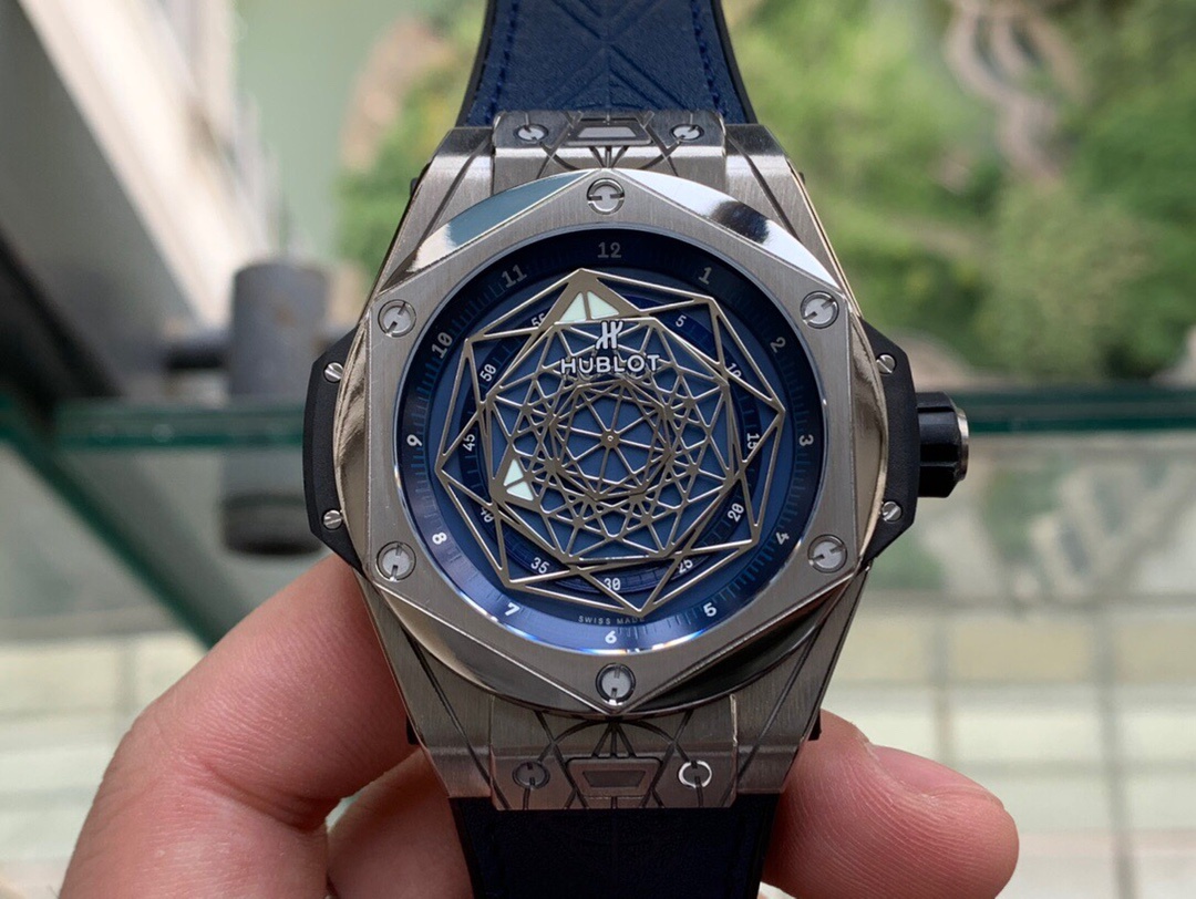 siri说表:评测宇舶恒宝big bang刺青六芒星钛金属腕表