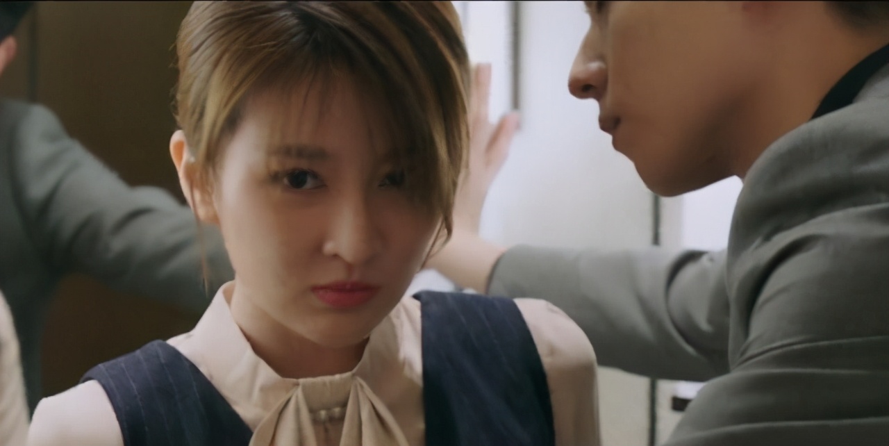 《小风暴》花絮:吻戏没开始胡一天就红了耳根,乔欣帮擦嘴好暖