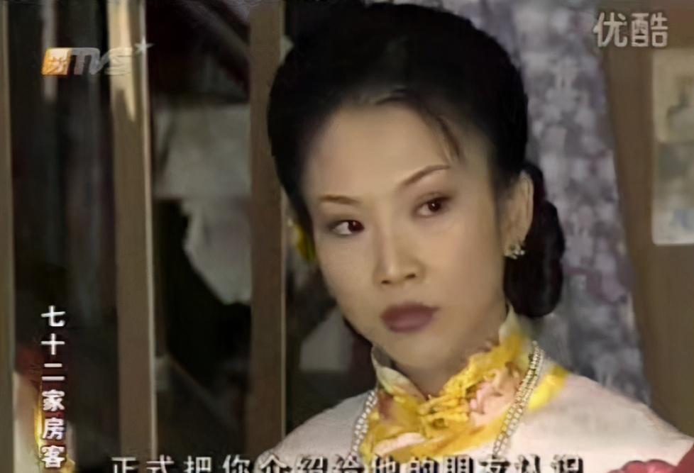 七十二家房客韩师奶扮演者董潼旗袍装都能驾驭自如吸尽眼球