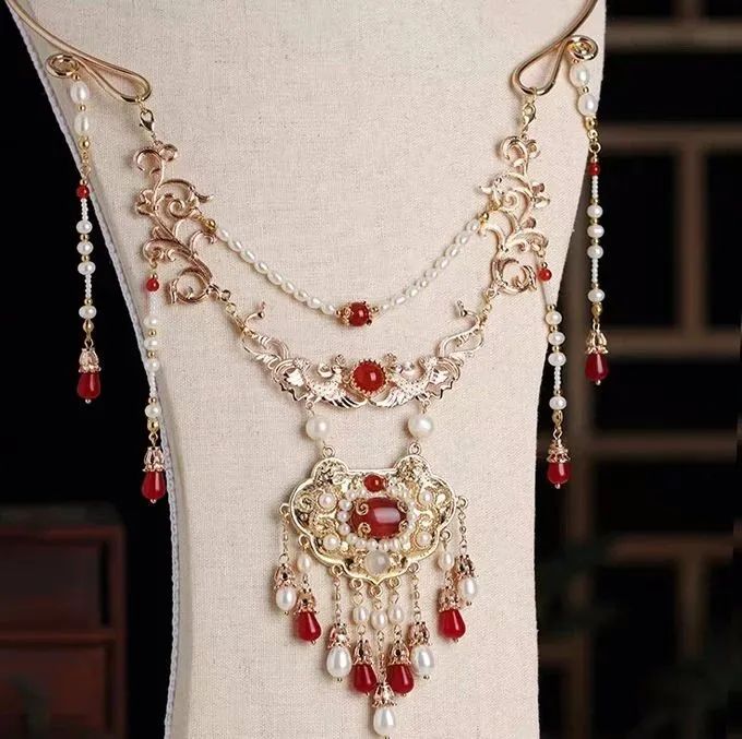 云想衣裳花想容一场古典首饰的大秀