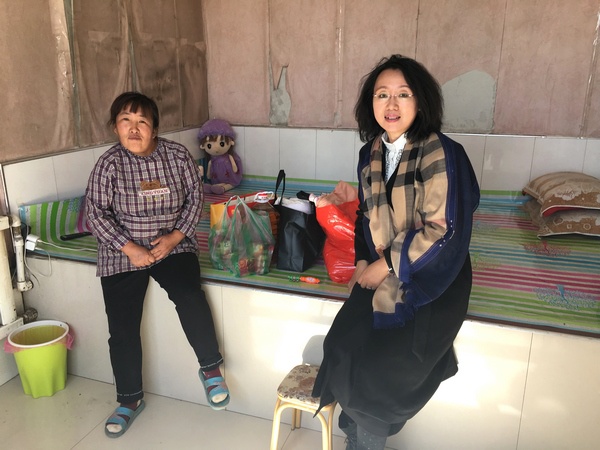 夏艳军是泰来县塔子城镇平安村帮扶责任人,自2016年9月开展帮扶工作