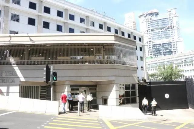 美国驻港领事馆附近的圣约翰大厦 图源:大公文汇全媒体