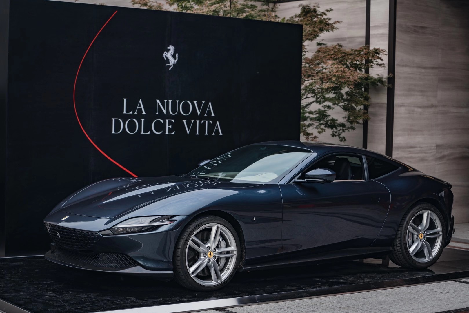 全新法拉利sf90 stradale登陆南京-新浪汽车