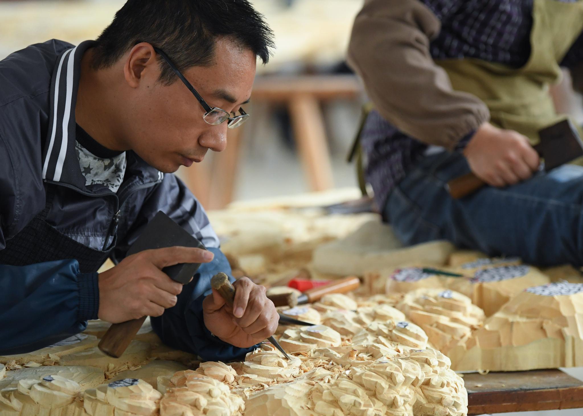 镜画浙江 | 东阳木雕:传承千年的木上巧思|手工艺_新浪新闻