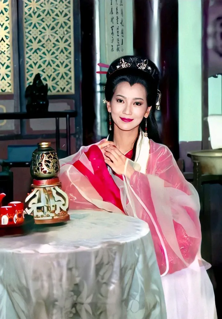 新白娘子传奇隐藏的大反派徐乾区区凡人能让白娘子心神不定