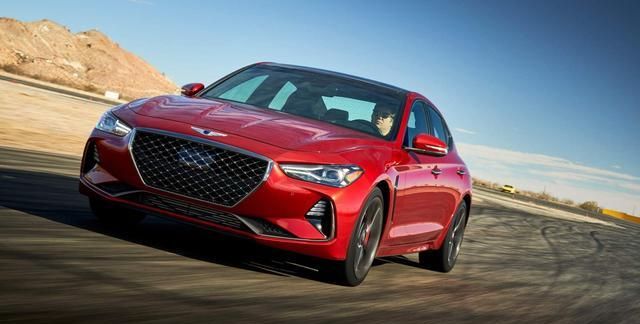 全新genesisg70伪装车近期被抓拍到在配置上有些变化了解一下