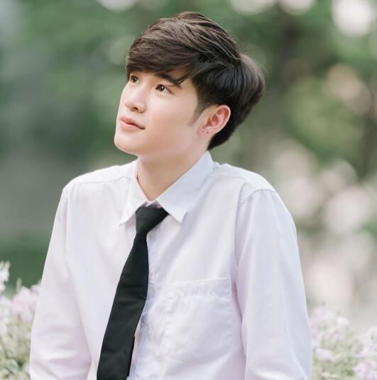 泰星win,mean,billkin是校友,泰国法政大学出来的明星有哪些?