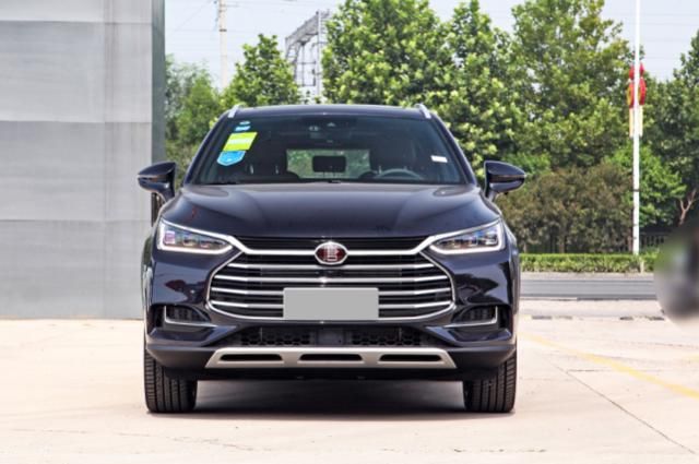 比亚迪新款大7座suv上市,外观内饰都很帅气,无奈就是火不起来