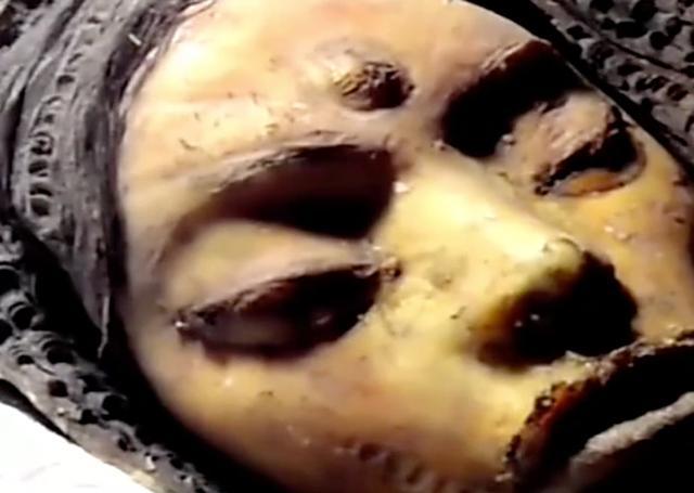 还记得"三眼女外星人"吗?如今回看整个事件,新纪元或将开启