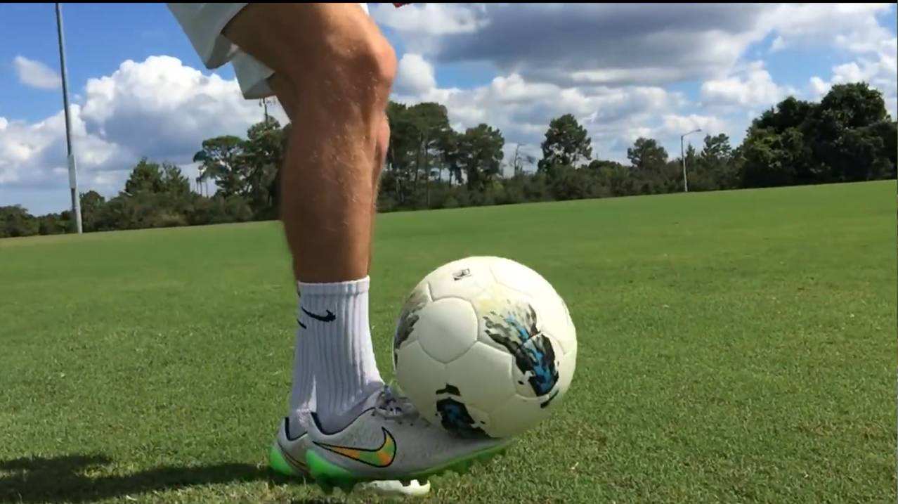 我们,我们不能放弃足球,足球应该这样来练|足球|守门员|脚尖_新浪新闻