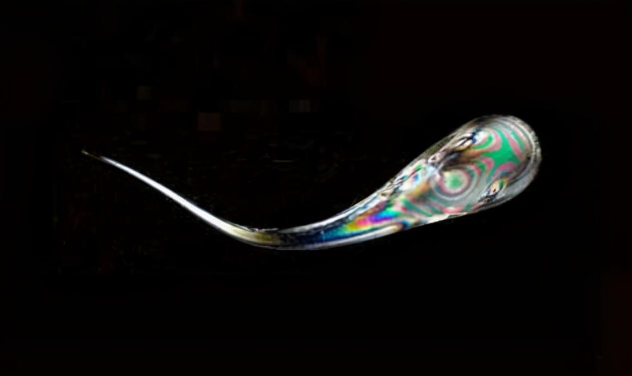 "鲁珀特之泪"连子弹都打不动,为什么却害怕被人掰"尾巴"?