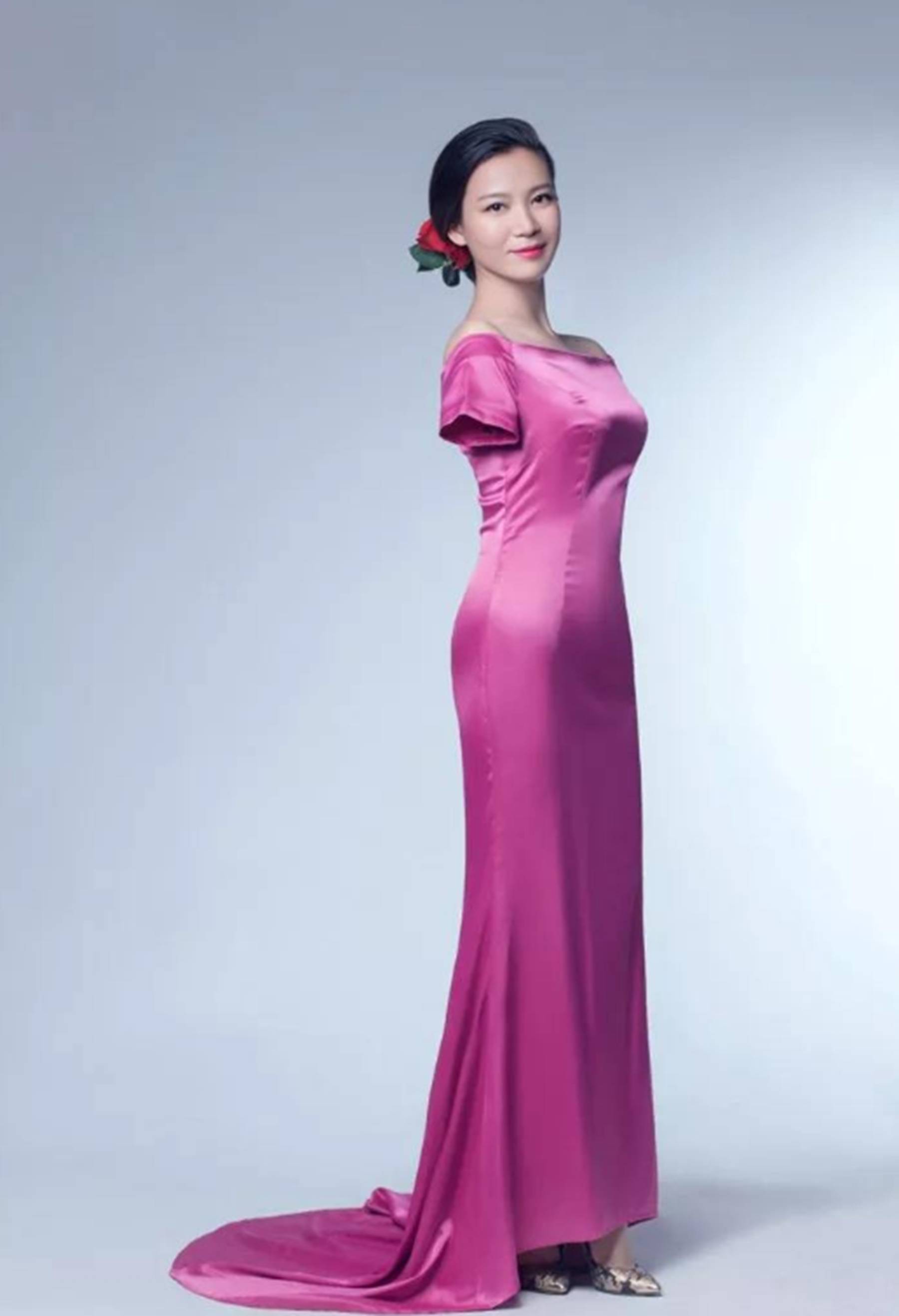 非诚勿扰:23岁无臂美女,台上牵手帅气小伙,下台不久遭甩,现状|雷庆瑶