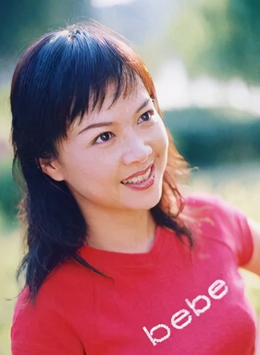 马婷,广东著名专业演员及节目主持人,北京广播学院大专学历,两度进修