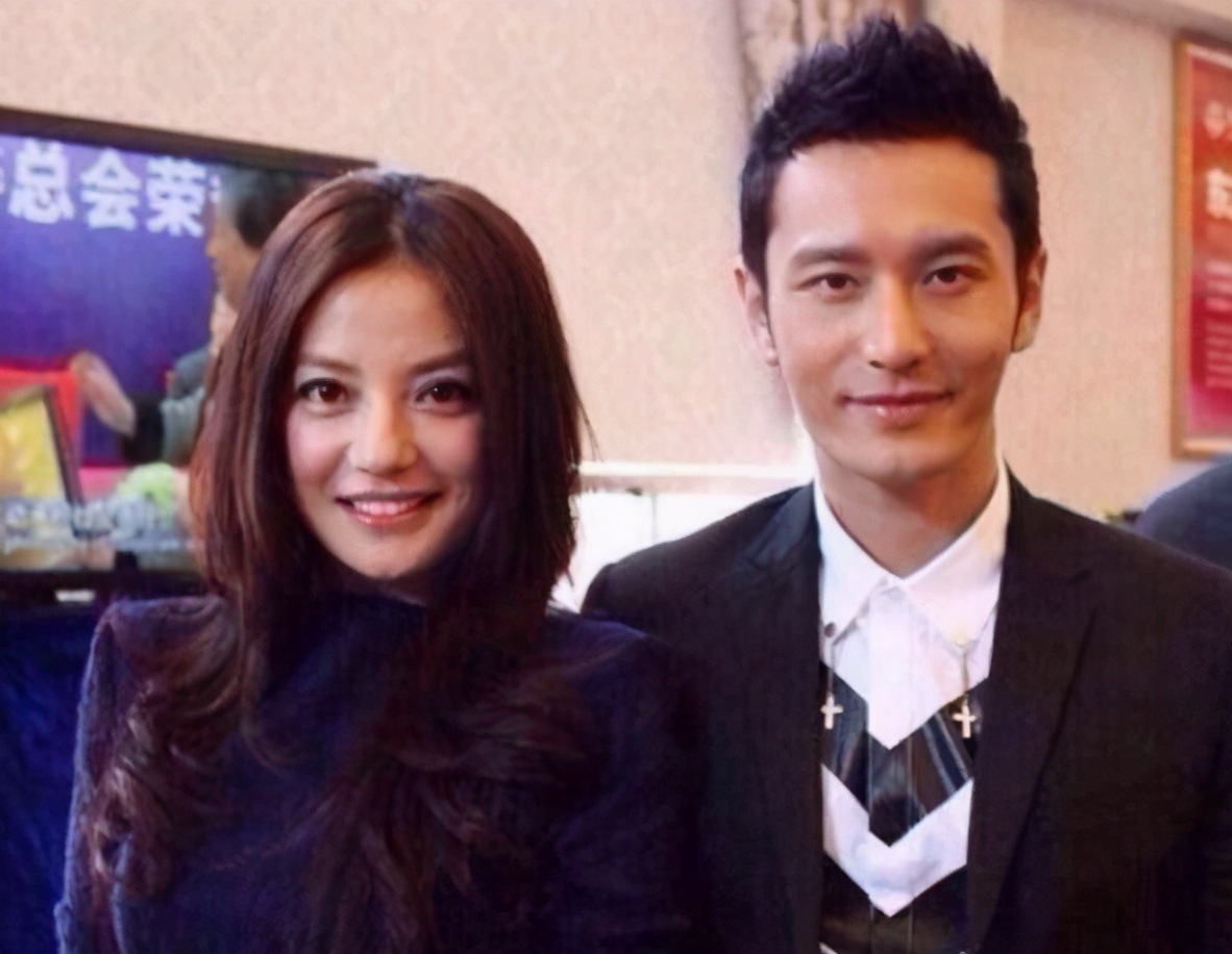 赵薇才是娱乐圈女"巨头",合照没赢过,刘烨与她同框都不显头大