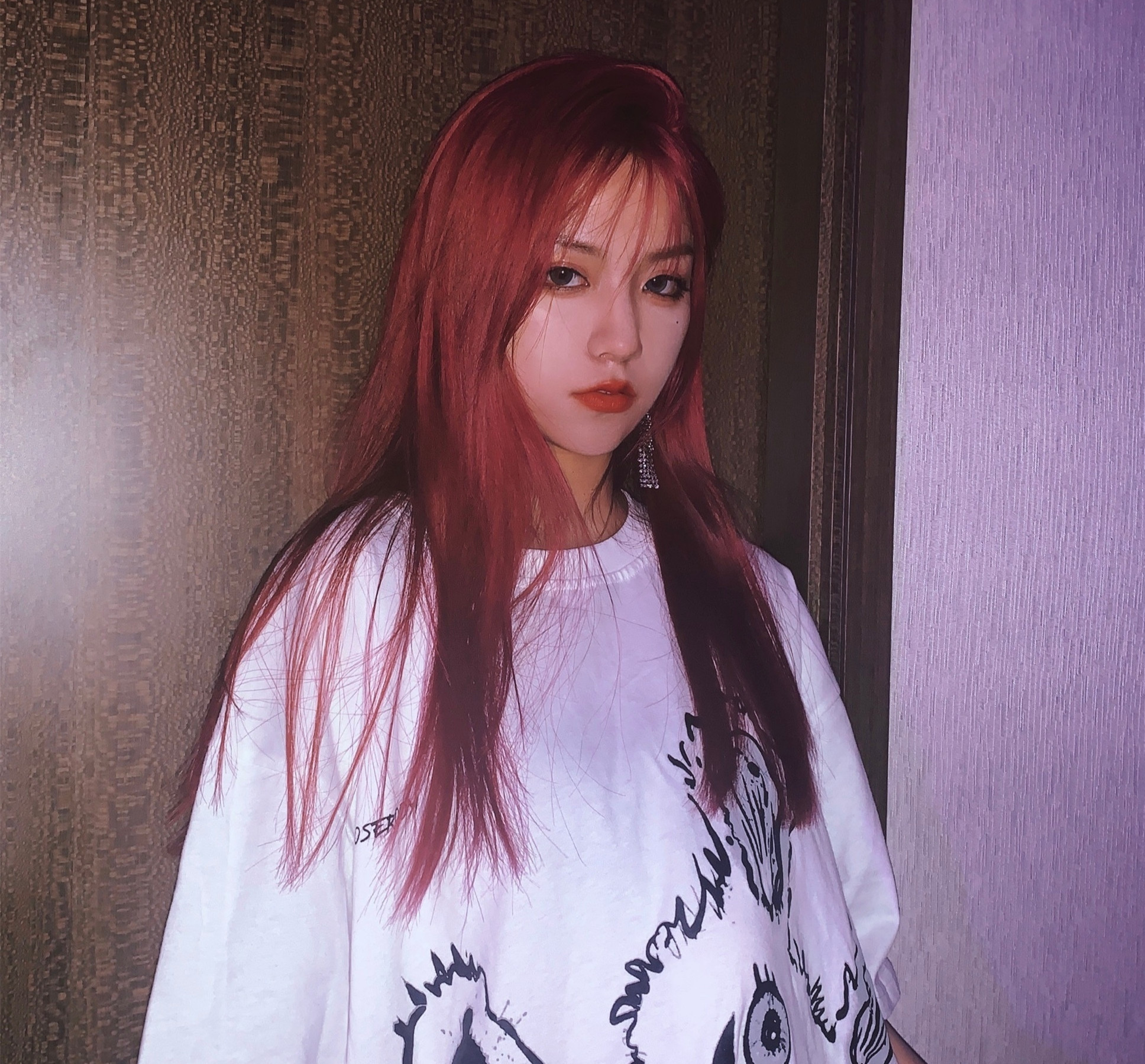 相信各位看到刀小刀的手部细节后,再也不会认为她是