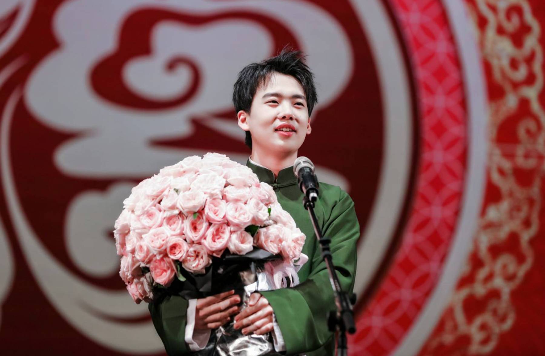 郭德纲的大儿子郭麒麟一直是观众喜爱的对象,自从德云社发展得红火