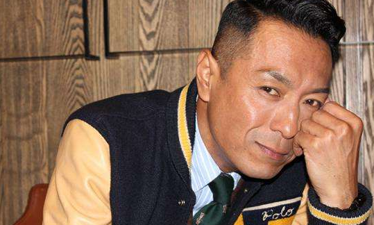 1999年结婚,第37届香港戏剧电影金像奖最佳男配角奖得主!