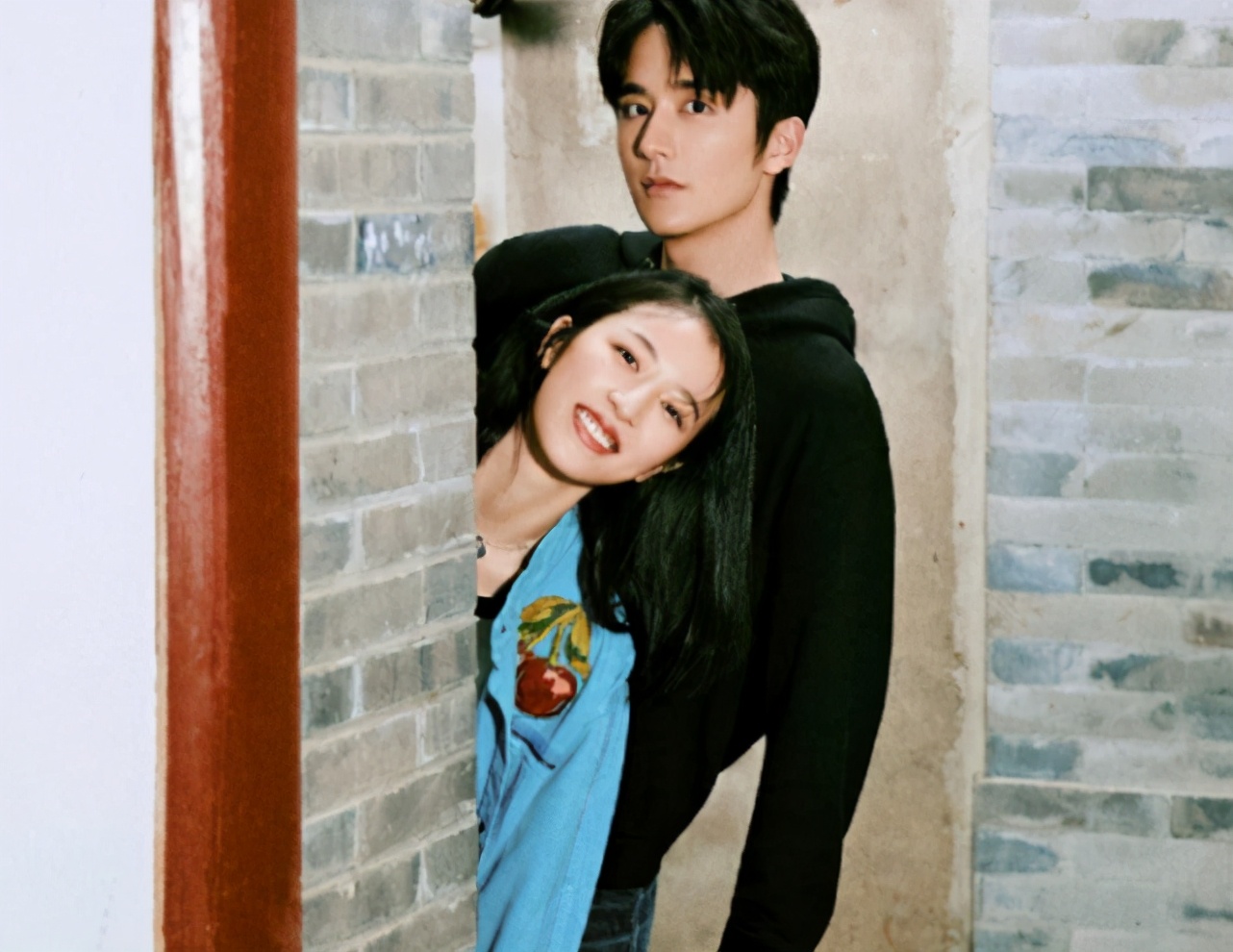 明星双人杂志封面,郭麒麟张天爱中国元素,张雪迎这组