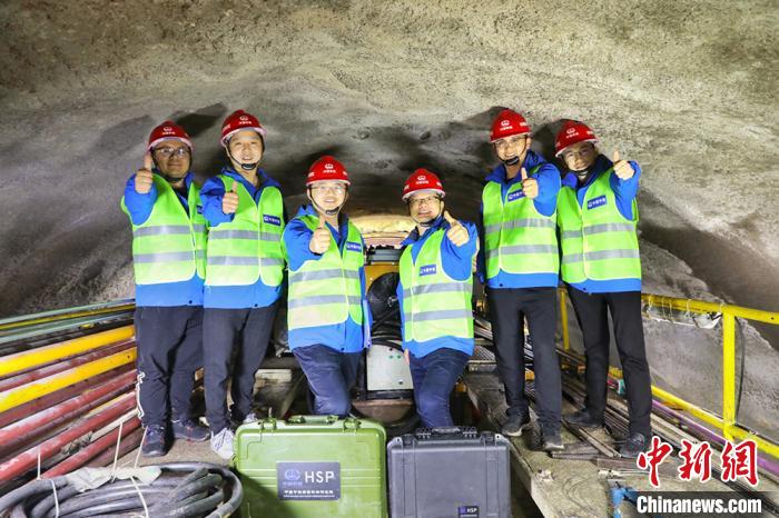 填补技术空白！最新地质预报仪助力国内首座高速公路TBM施工隧道