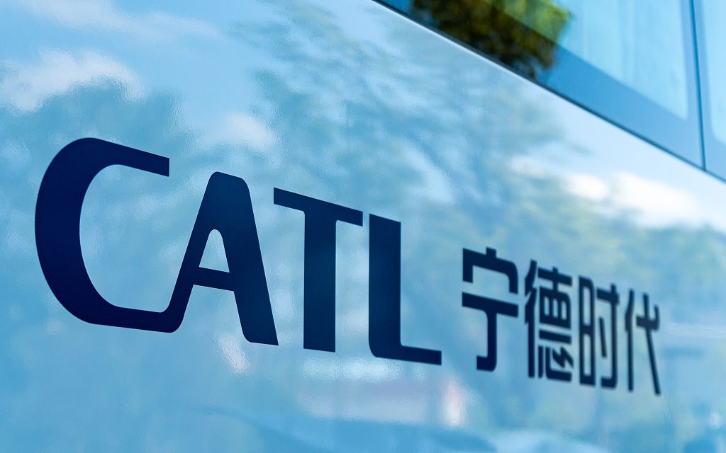 “电池霸主”仍扩张：宁德时代前三季利润下滑 负债增至711亿