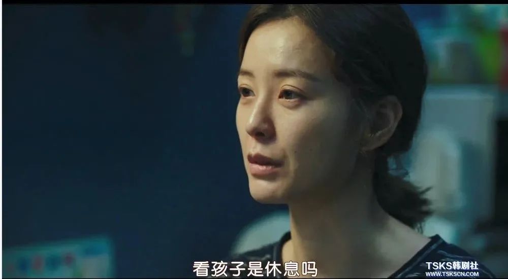 写在个人简历上;母亲的工作不仅被忽视,而且还可能成为职场上的绊脚石