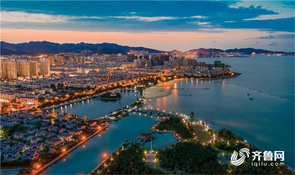 组图:鸟瞰威海经区 宛若一幅美丽天成的画卷