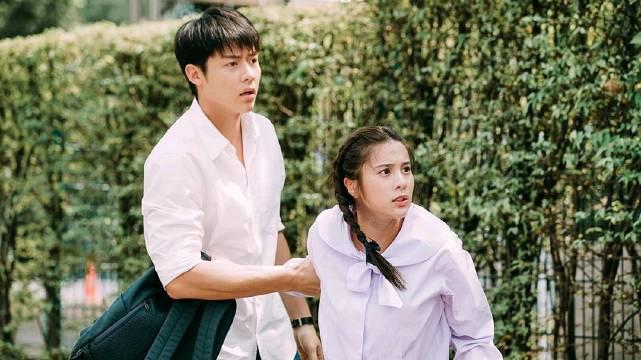 由mark和雪碧主演的 最新版预告片!