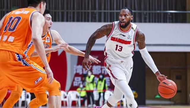 上海对广东篮球比赛今天