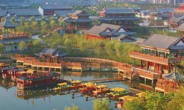 公然视频晋城司徒小镇外多车轮胎被扎景区已赔付20余位车主