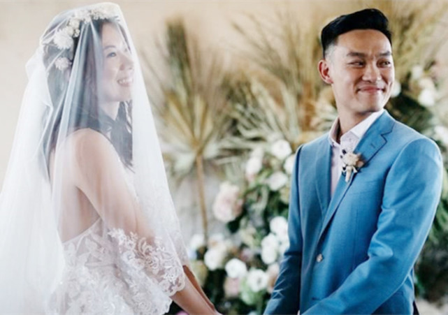 怀孕后,叶晴晴还曾发文大赞老公一直在身边支持她,相信老公一定会是一