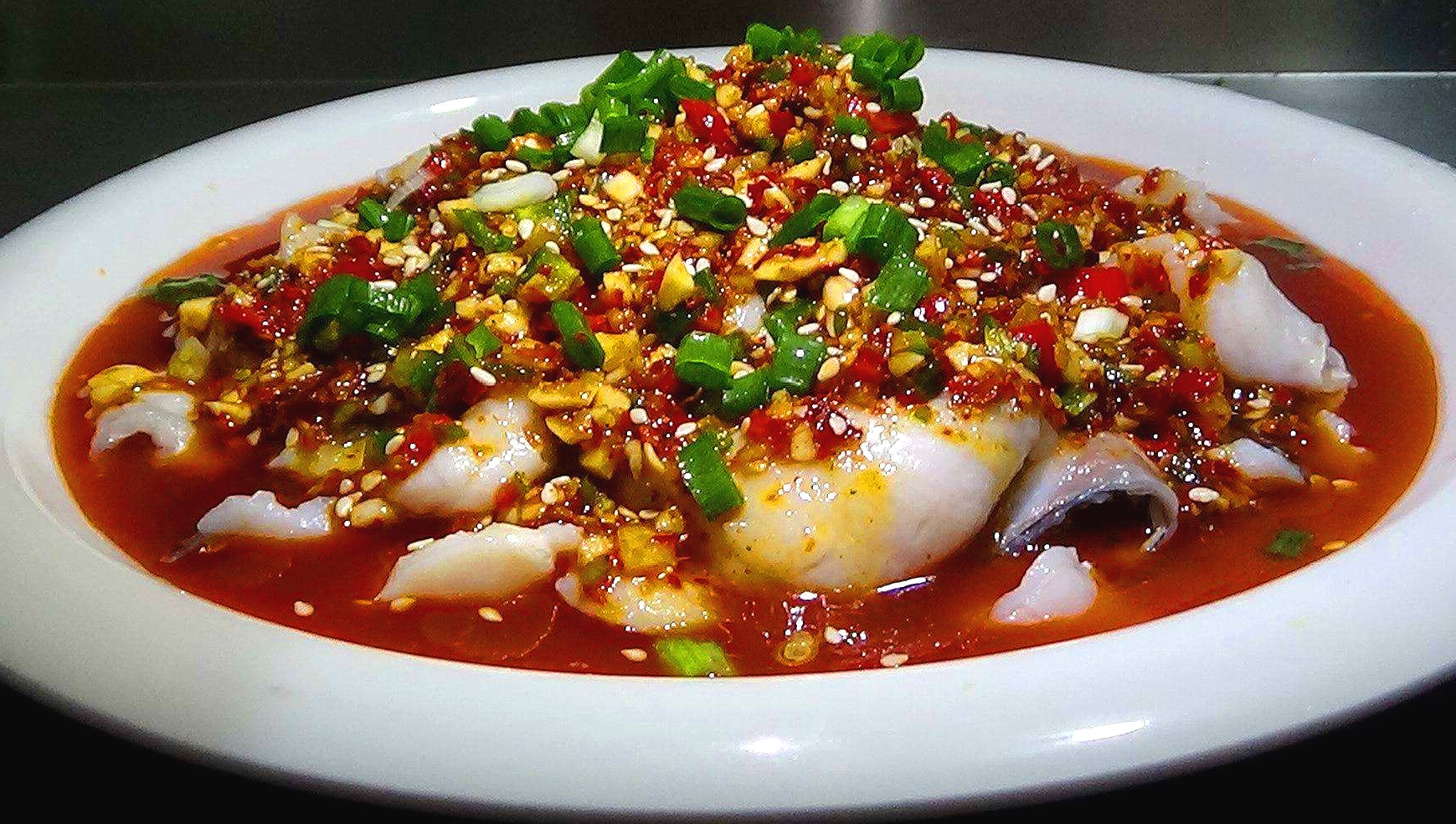 吃草鱼的最佳做法,鱼肉鲜香滑嫩,开胃下饭又解馋,吃一次就上瘾