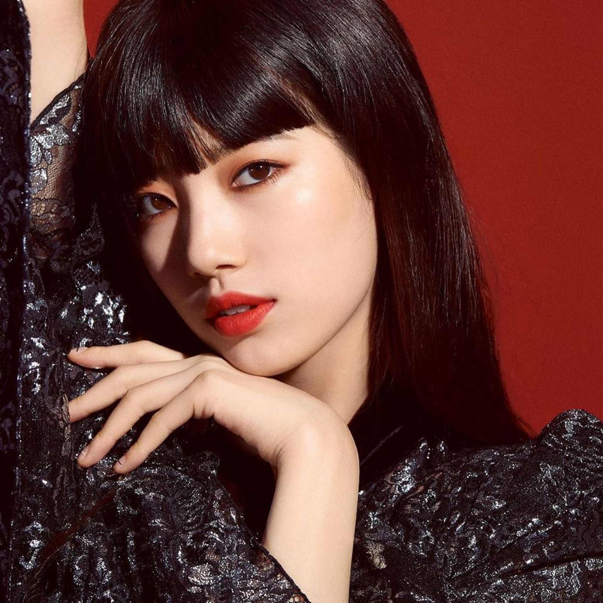 秀智一口气发布29张美照,纯天然脸蛋颜值高,完美驾驭不同风格