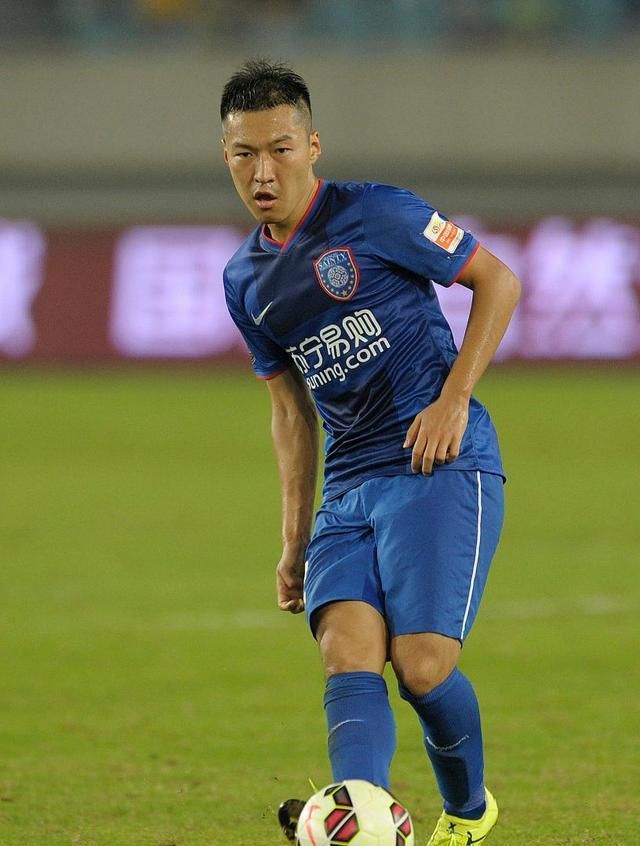 吴曦3胜胡尔克;江苏苏宁与上海上港争决赛入场券