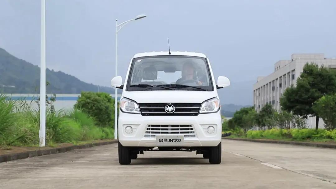 汽车下乡纯电货车系列启腾m70lev能装也能跑的事业伴侣